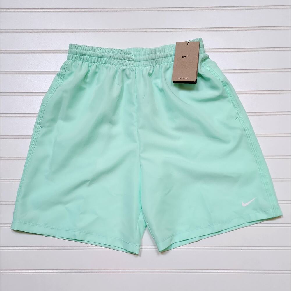 NWT Nike Kids Dri-Fit Multi Woven Shorts Size XL Mint Foam/White